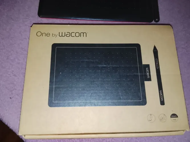 Mesa Digitalizadora Wacom One CTL- 472 +Caneta+Caixa Original Praticamente Nova.
