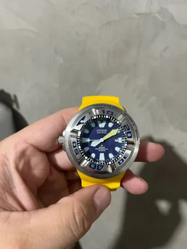 Relógio Citizen Ecozilla original amarelo
