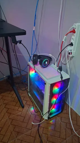RYZEN 5500 + RADEON 7600 8 GB 16GB de RAM