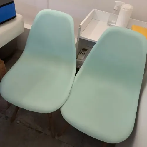 2 Cadeiras pé palito!
