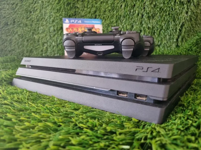 Ps4 Pro 1 tera+ 2 controles+ 1 Jogo midia fisica 