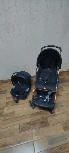 Carrinho de bebê Burigotto + bebe conforto