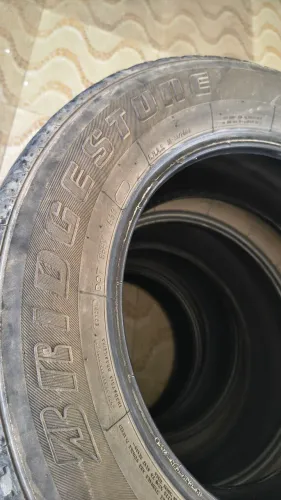 4 Pneus Bridgestone 215/65 aro 16