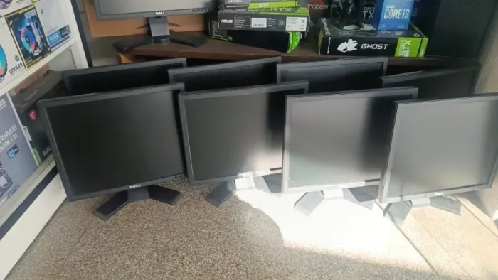 Monitor 17 pol Dell