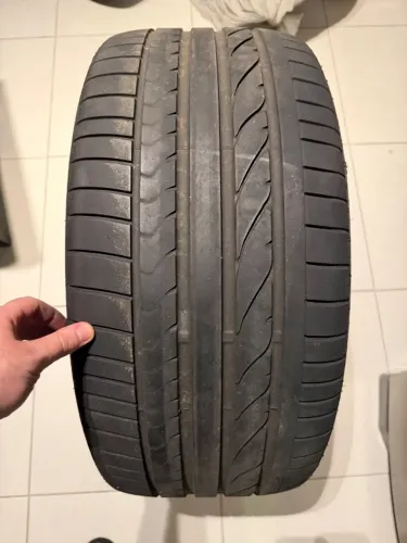 Pneu 275 40 20 Bridgestone Runflat