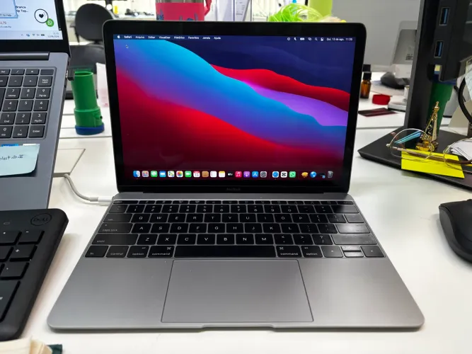 MacBook Apple A1534 Early 2015 8GB 250GB