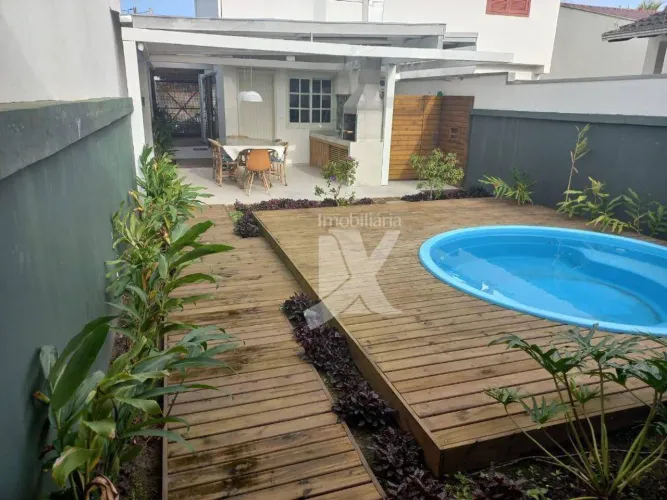 Casa com ar e piscina + 3 dorm.( sendo que 1 é suíte externa) para locação temporária, 120