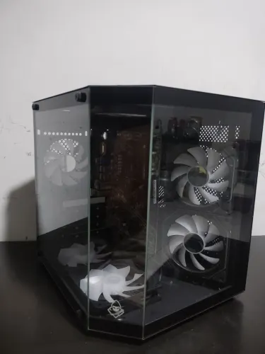 Gabinete Gamer Panorâmico + 6 Fans + Placa-Mãe