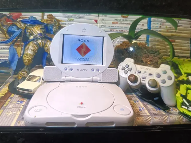 Ps one com tela e desbloqueado tbm troco 