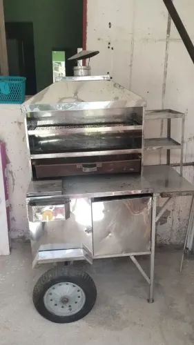 Carrocinha de espetinho