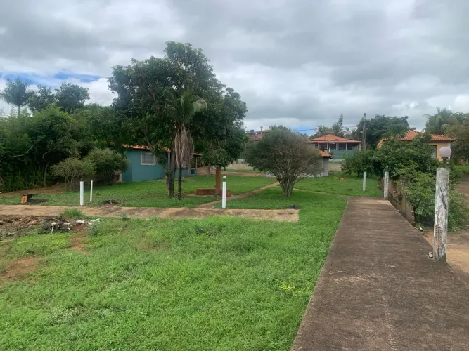 Rancho-frente represa-Cássia/Delfinópolis-antes da balsa-170 km de Ribeirão
