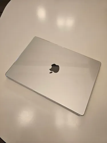 Macbook m4 max 36gb
