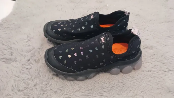 Tenis bibi com luz tamanho 31