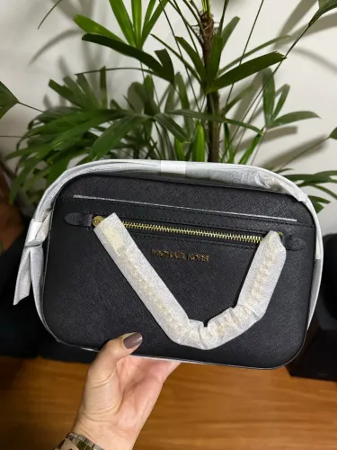 Bolsa de ombro média 