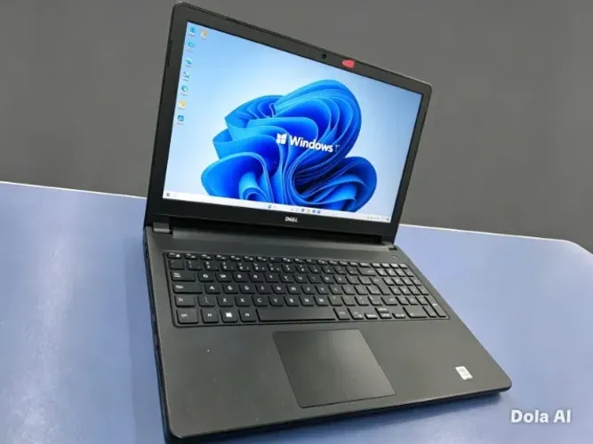 Dell Inspiron 15 5566 - Core i3