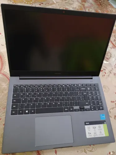 Notebook samsung para retirada de peças não liga