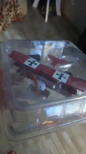 Barão vermelho Fokker DrI Del Prado miniatura