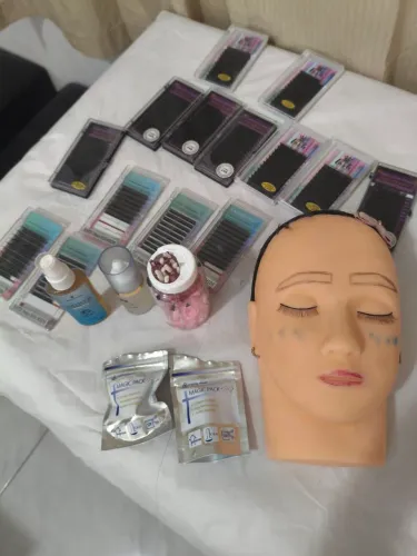 Produtos extensão de cílios 