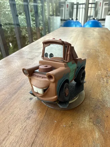 Boneco Disney Infinity - Mate (Carros)