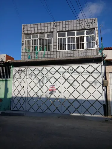 OPORTUNIDADE NO MONTESE | DUPLEX COM 2 RESIDÊNCIAS INDEPENDENTES !!