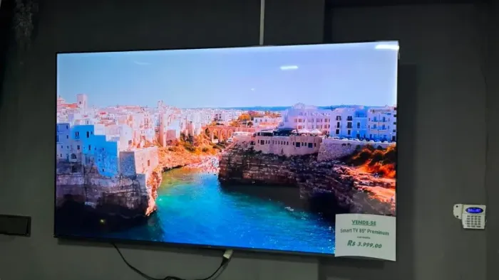 SMART TV 85 POLEGADAS PREMUIM TCL COM AVARIA NA TELA