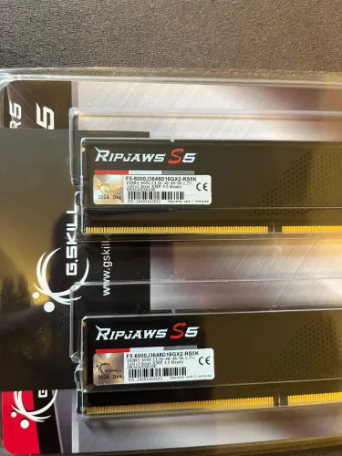 Memórias RAM G.Skill 32GB (2x16GB)
