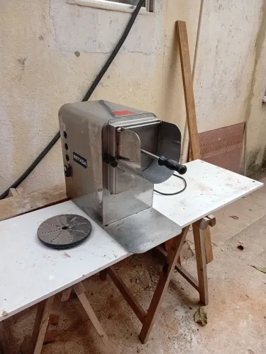 Moedor de frios
