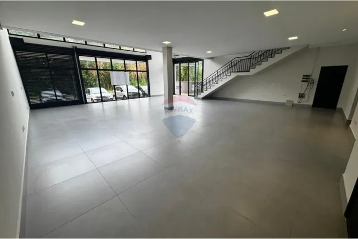 Locação de Imóvel Comercial/Loja com 300mts no Jardim Botânico - Ribeirão Preto/SP