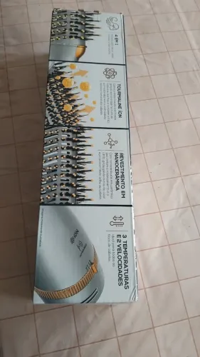 Escova secadora Britânia de cabelo