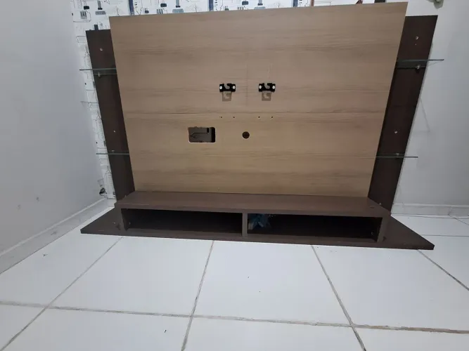 Painel para TV com bancada