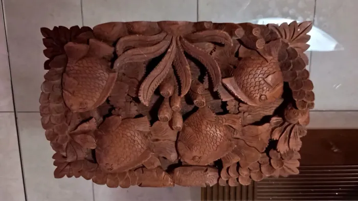 Esculturas em madeira
