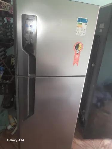 Geladeira Electrolux Frost Free inox