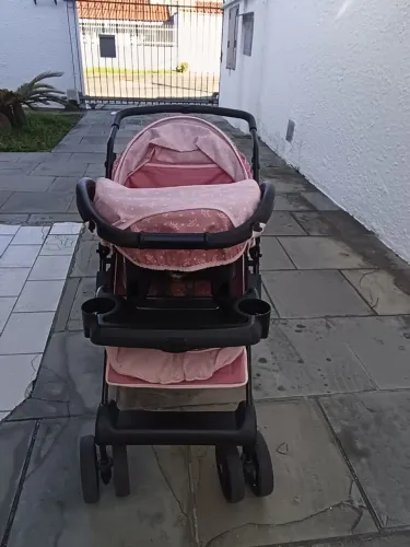 Carrinho + bebê conforto Tutti Baby
