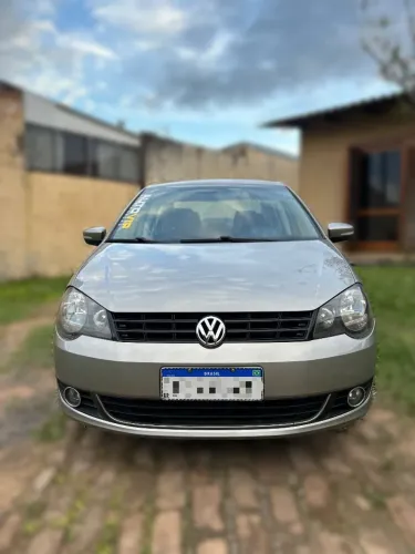 Volkswagen Polo Sed. Comfort. 1.6 MI Tot. Flex 8V 2012