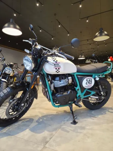 BEAR 650cc TWO FOUR NINE R$34.990 (CONSULTORA ESTER- *)