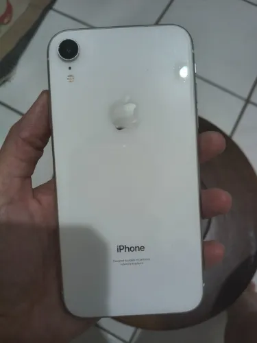 iPhone XR 68GB usado