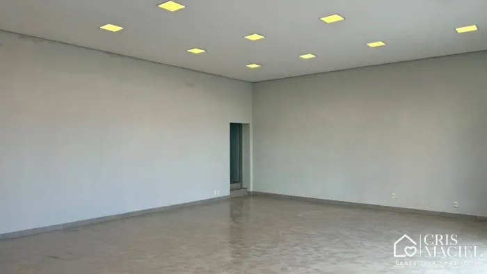 Salão comercial para locação no bairro Avenida Visconde de Indaiatuba em Indaiatuba-SP!