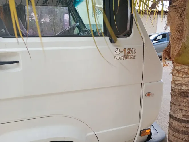 Caminhão Volkswagen 8-120 Euro 3 Worker