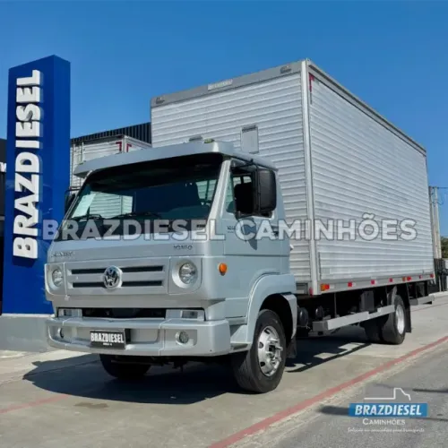 Vw 10.160 ano 2015 no baú de 6,20m