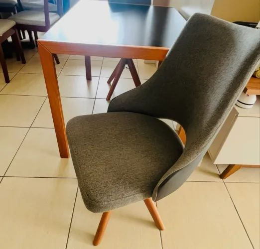 Vendo duas cadeiras giratórias