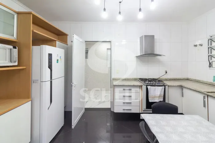 Sobrado para locação com ótima localização na Vila São Paulo.