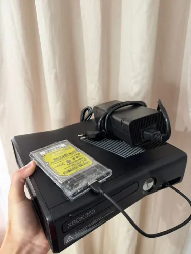 Xbox 360 + 70 jogos