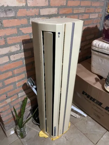 Ar-condicionado 18.000Btus - LG Convencional / Usado