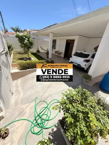 Vendo excelente casa térrea em Feitosa/Jacintinho - Maceió - AL