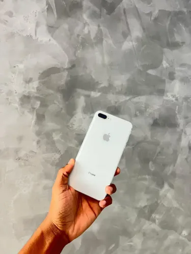 8 Plus 256GB Bateria 100%