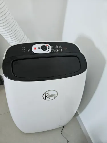 Ar Condicionado Portátil Rheem 11.000 BTUs 