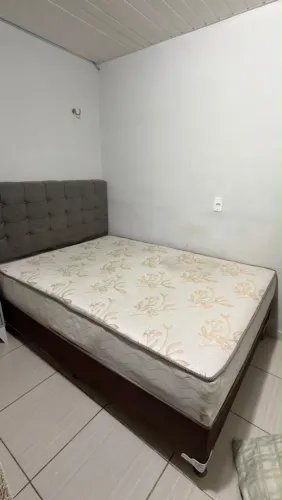 Vende-se cama box casal
