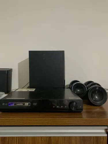 Home theater LG HDMI / USB
