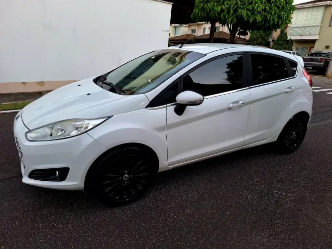 Ford Fiesta Tit./tit.plus 1.6 16V Flex Aut. 2015