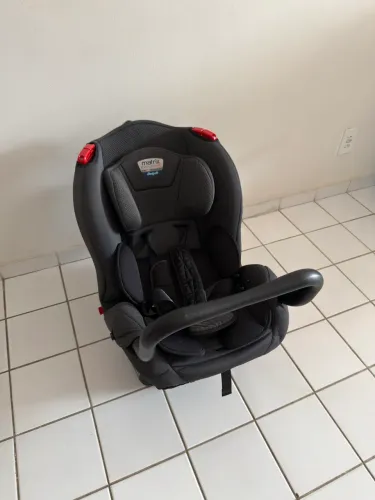 Cadeira de automóvel para bebê 